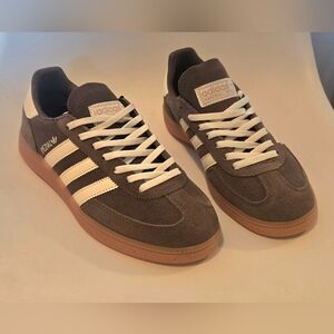 Adidas Brown and White Sneakers Womens Size 8.5 Mens Size 7. Never Been Worn